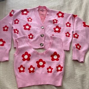 Cropped Pink Floral Button-Front Cardigan